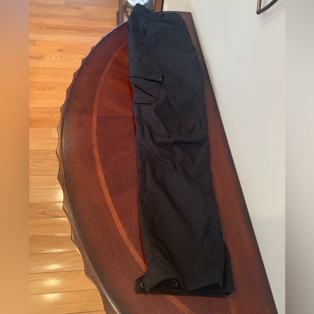 Mountain Hardwear Black Cargo Pants